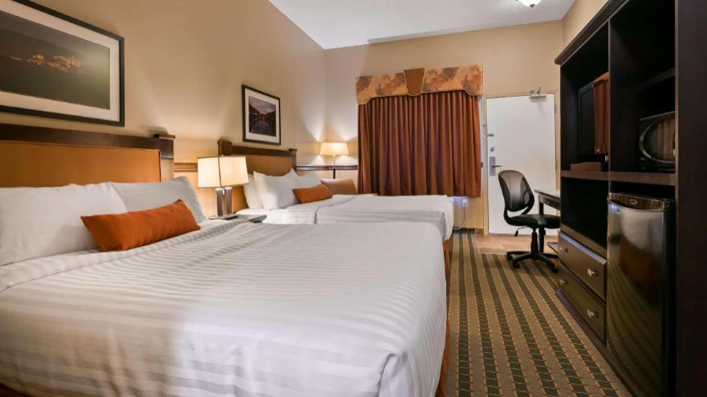 Best Western Diamond Inn Three Hills Eksteriør billede
