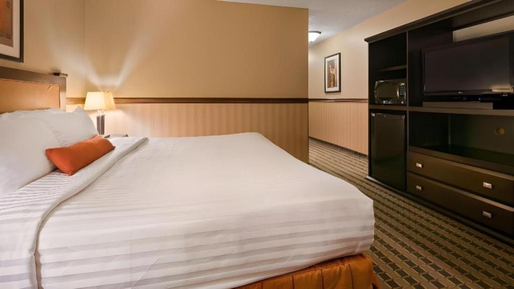Best Western Diamond Inn Three Hills Eksteriør billede