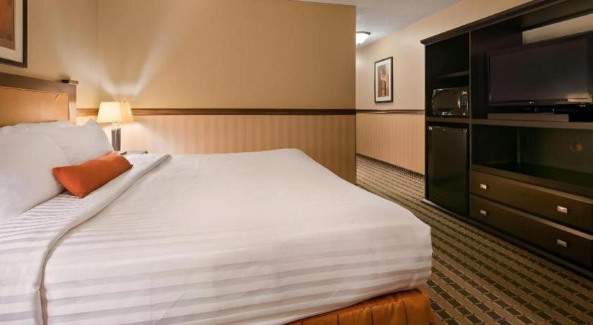 Best Western Diamond Inn Three Hills Eksteriør billede