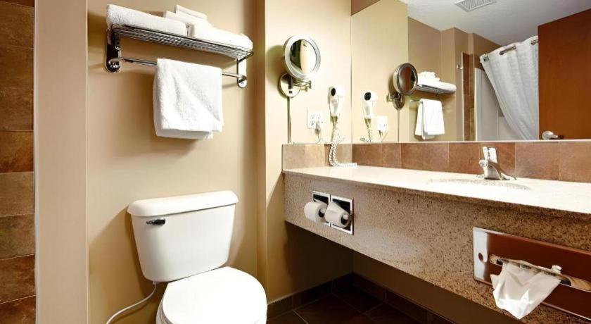 Best Western Diamond Inn Three Hills Eksteriør billede